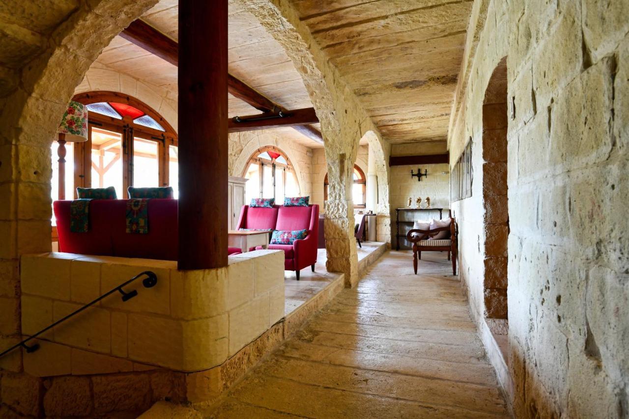 Maria'S B&B Għasri Exteriör bild