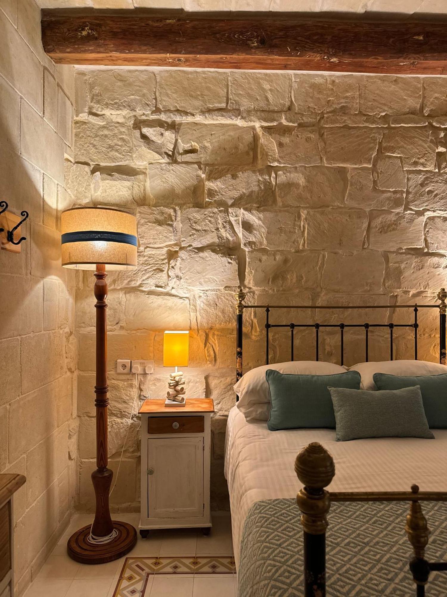 Maria'S B&B Għasri Exteriör bild