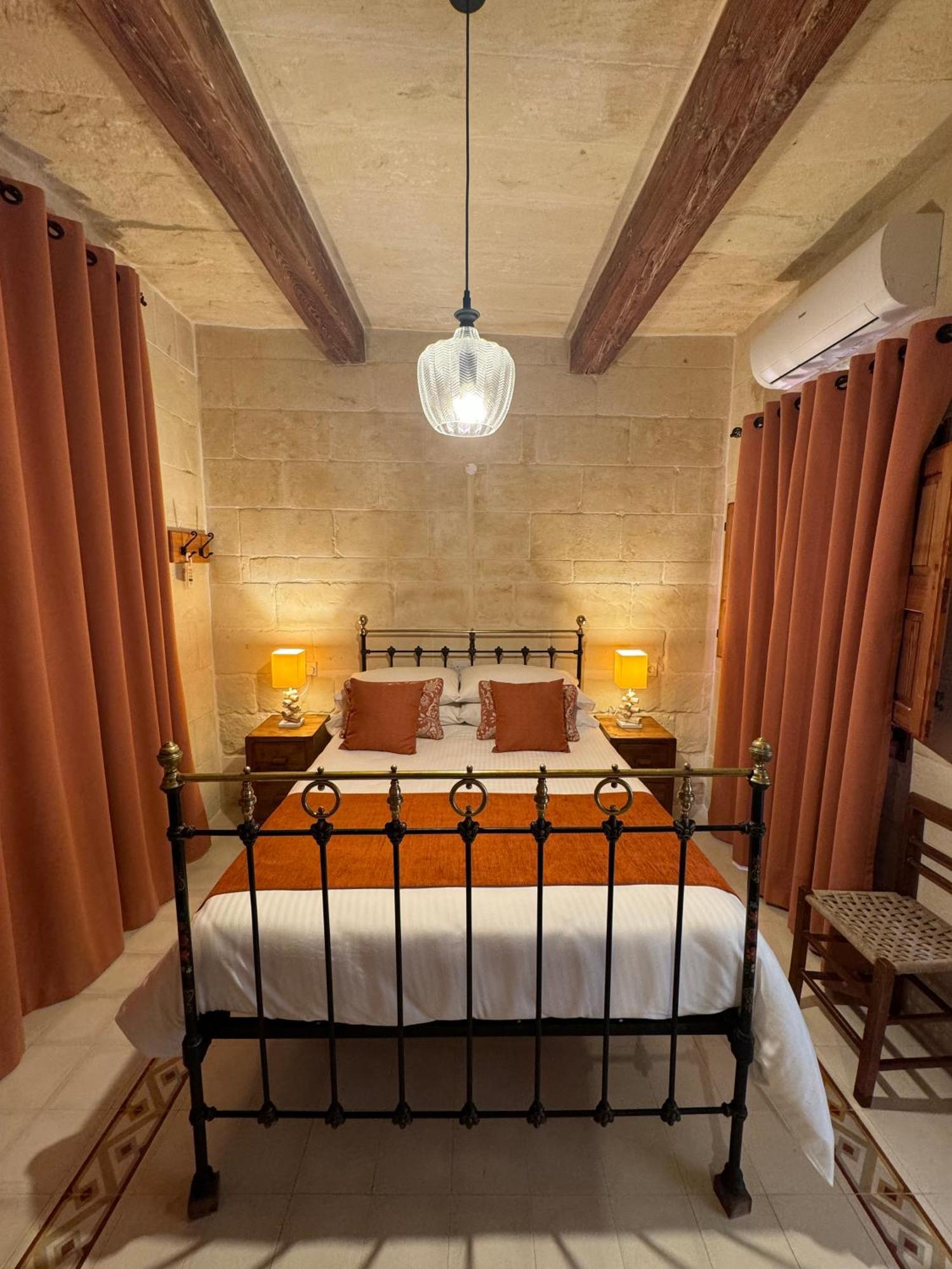 Maria'S B&B Għasri Exteriör bild