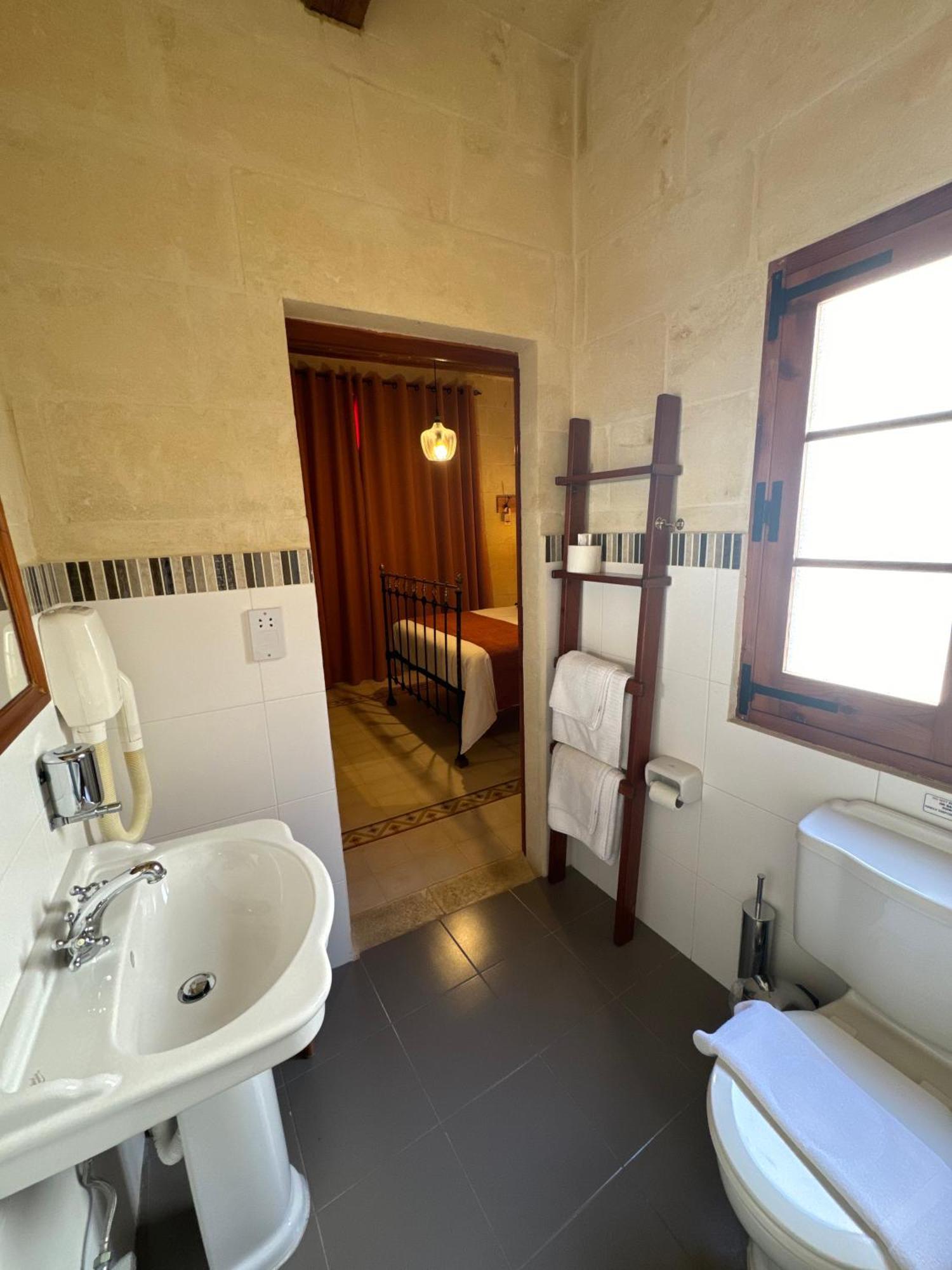 Maria'S B&B Għasri Exteriör bild