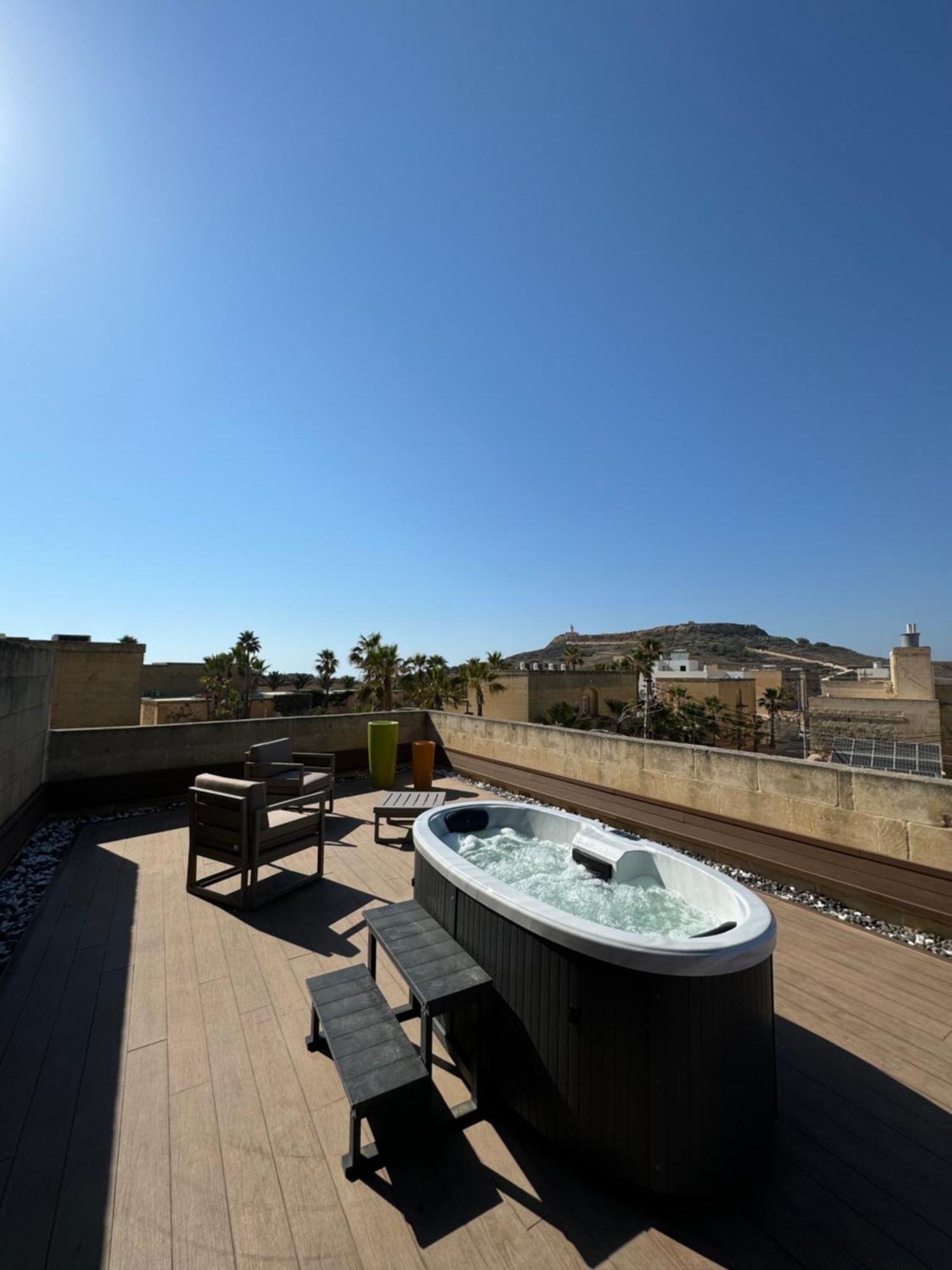 Maria'S B&B Għasri Exteriör bild
